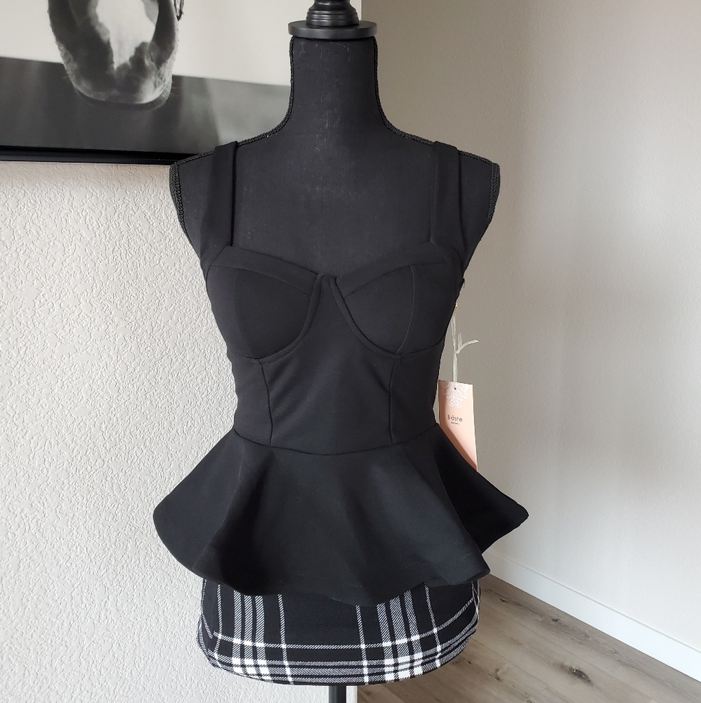 Chic Black Tank Top